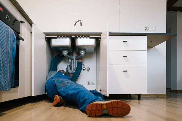 Professional Emergency Plumber technician working in Riverside, ID